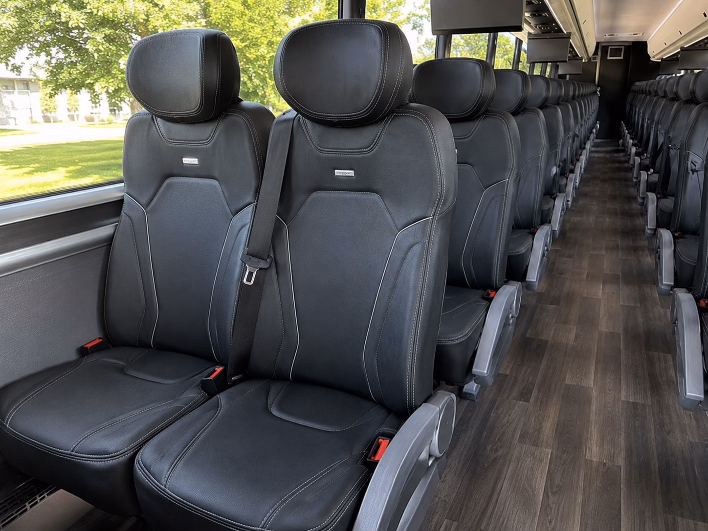 aurora bus rental service area